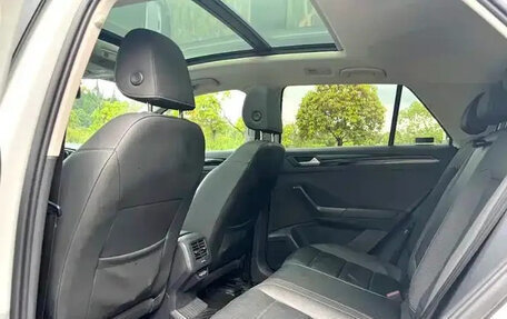 Volkswagen T-Roc I, 2022 год, 1 256 000 рублей, 10 фотография
