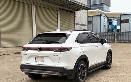 Honda Vezel, 2023 год, 1 790 000 рублей, 4 фотография
