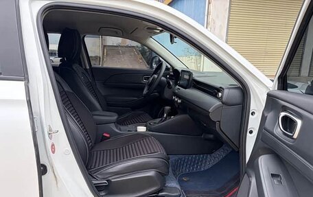 Honda Vezel, 2023 год, 1 790 000 рублей, 11 фотография