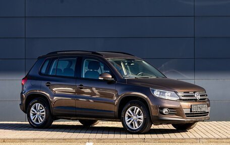 Volkswagen Tiguan I, 2015 год, 1 555 000 рублей, 3 фотография