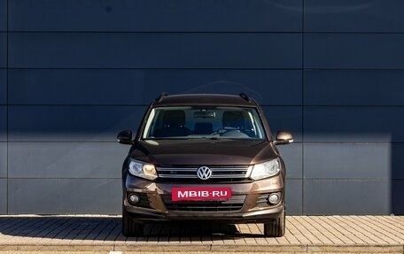 Volkswagen Tiguan I, 2015 год, 1 555 000 рублей, 2 фотография