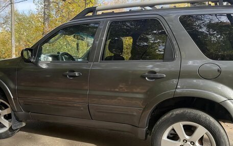 Ford Escape II, 2003 год, 8 фотография