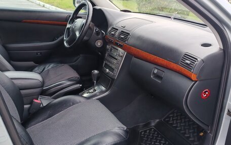 Toyota Avensis III рестайлинг, 2007 год, 880 000 рублей, 11 фотография