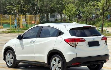 Honda Vezel, 2021 год, 1 490 000 рублей, 7 фотография