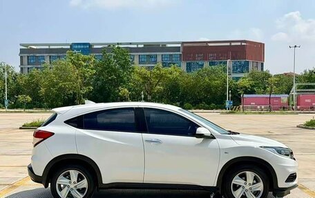 Honda Vezel, 2021 год, 1 490 000 рублей, 8 фотография
