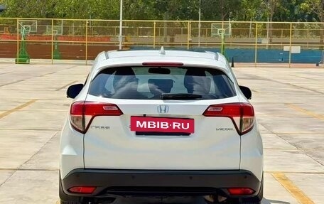 Honda Vezel, 2021 год, 1 490 000 рублей, 6 фотография