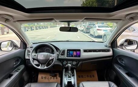 Honda Vezel, 2021 год, 1 490 000 рублей, 16 фотография