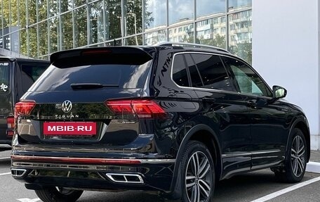 Volkswagen Tiguan II, 2021 год, 2 539 000 рублей, 4 фотография