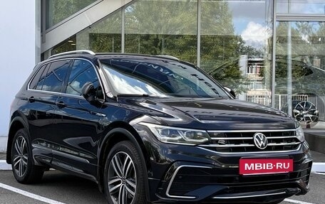Volkswagen Tiguan II, 2021 год, 2 539 000 рублей, 3 фотография