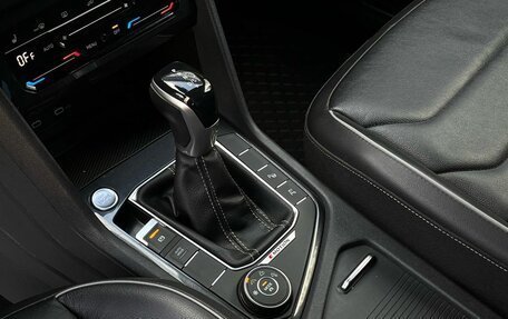 Volkswagen Tiguan II, 2021 год, 2 539 000 рублей, 14 фотография