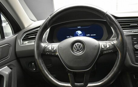 Volkswagen Tiguan II, 2018 год, 2 637 000 рублей, 17 фотография