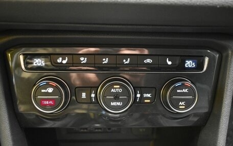 Volkswagen Tiguan II, 2018 год, 2 637 000 рублей, 27 фотография