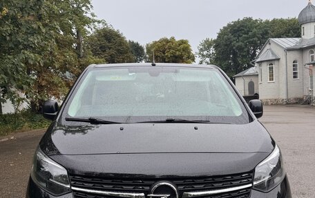Opel Zafira Life I, 2021 год, 2 999 999 рублей, 2 фотография