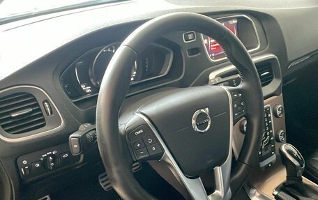 Volvo V40 Cross Country I, 2017 год, 1 650 000 рублей, 12 фотография
