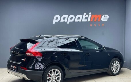 Volvo V40 Cross Country I, 2017 год, 1 650 000 рублей, 3 фотография
