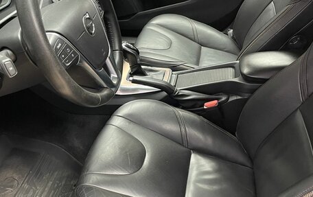 Volvo V40 Cross Country I, 2017 год, 1 650 000 рублей, 6 фотография