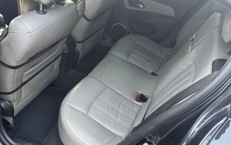 Chevrolet Cruze II, 2011 год, 595 000 рублей, 7 фотография