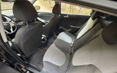 Hyundai Solaris II рестайлинг, 2012 год, 850 000 рублей, 10 фотография