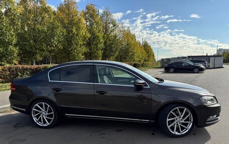 Volkswagen Passat B7, 2013 год, 1 020 000 рублей, 2 фотография