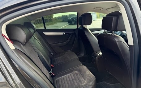 Volkswagen Passat B7, 2013 год, 1 020 000 рублей, 24 фотография