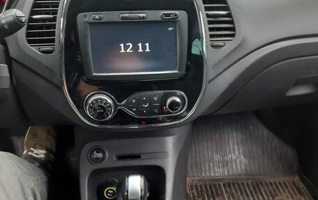 Renault Kaptur I рестайлинг, 2017 год, 1 580 000 рублей, 6 фотография