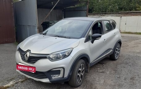 Renault Kaptur I рестайлинг, 2017 год, 1 580 000 рублей, 3 фотография