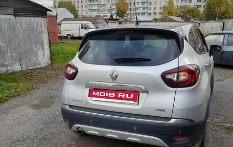 Renault Kaptur I рестайлинг, 2017 год, 1 580 000 рублей, 4 фотография