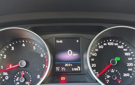 Volkswagen Tiguan II, 2018 год, 2 400 000 рублей, 26 фотография