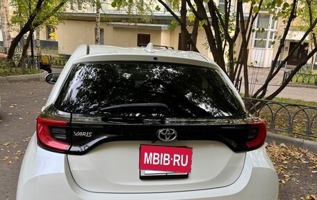 Toyota Yaris, 2021 год, 1 699 999 рублей, 6 фотография