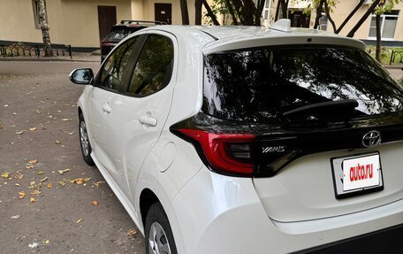 Toyota Yaris, 2021 год, 1 699 999 рублей, 7 фотография