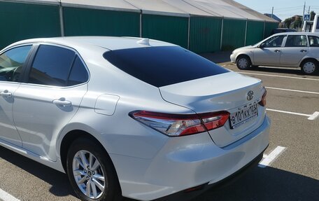 Toyota Camry, 2019 год, 3 650 000 рублей, 2 фотография