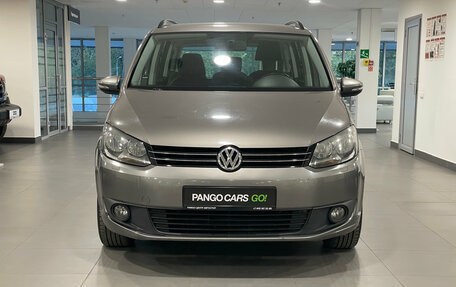 Volkswagen Touran III, 2010 год, 993 000 рублей, 5 фотография
