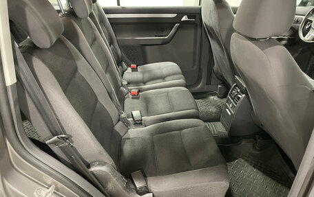 Volkswagen Touran III, 2010 год, 993 000 рублей, 11 фотография