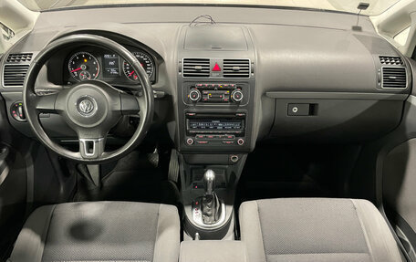 Volkswagen Touran III, 2010 год, 993 000 рублей, 14 фотография