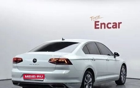 Volkswagen Passat B8 рестайлинг, 2022 год, 2 470 000 рублей, 2 фотография