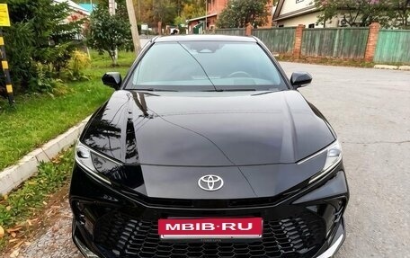 Toyota Camry, 2024 год, 3 750 000 рублей, 2 фотография