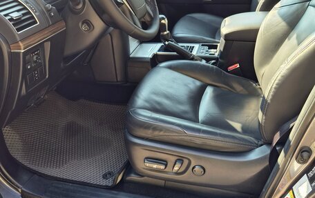 Toyota Land Cruiser Prado 150 рестайлинг 2, 2019 год, 4 700 000 рублей, 3 фотография
