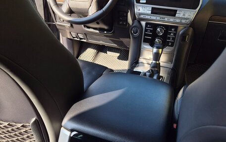 Toyota Land Cruiser Prado 150 рестайлинг 2, 2019 год, 4 700 000 рублей, 7 фотография