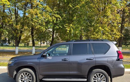 Toyota Land Cruiser Prado 150 рестайлинг 2, 2019 год, 4 700 000 рублей, 9 фотография