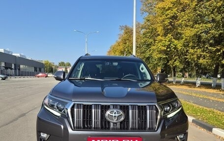 Toyota Land Cruiser Prado 150 рестайлинг 2, 2019 год, 4 700 000 рублей, 2 фотография
