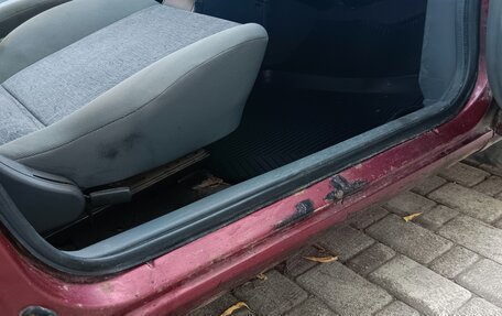 Daewoo Nexia I рестайлинг, 2005 год, 130 000 рублей, 17 фотография