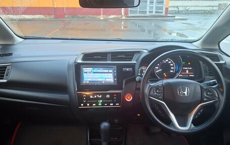 Honda Fit III, 2018 год, 1 150 000 рублей, 5 фотография