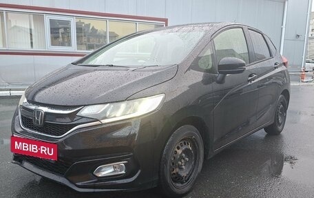 Honda Fit III, 2018 год, 1 150 000 рублей, 2 фотография