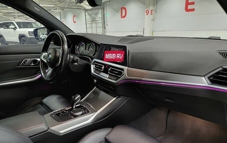 BMW 3 серия, 2020 год, 3 100 000 рублей, 15 фотография