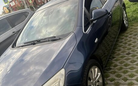 Opel Astra J, 2011 год, 530 000 рублей, 1 фотография