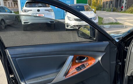 Toyota Camry, 2010 год, 1 270 000 рублей, 10 фотография