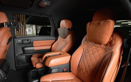 Toyota Sequoia II рестайлинг, 2019 год, 6 500 000 рублей, 19 фотография