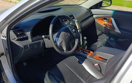 Toyota Camry, 2010 год, 1 140 000 рублей, 11 фотография