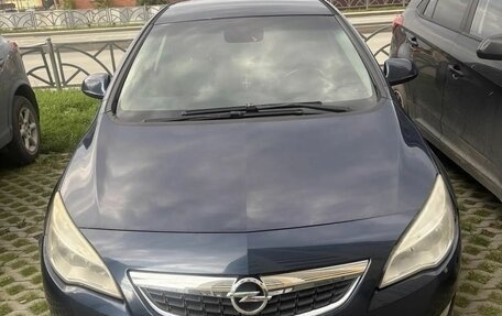 Opel Astra J, 2011 год, 530 000 рублей, 3 фотография