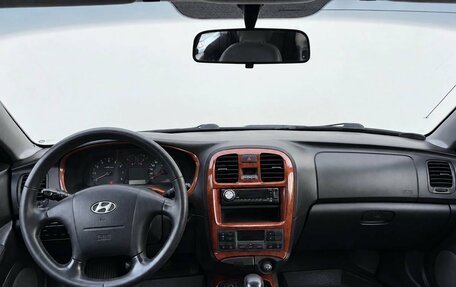 Hyundai Sonata IV рестайлинг, 2005 год, 350 000 рублей, 15 фотография